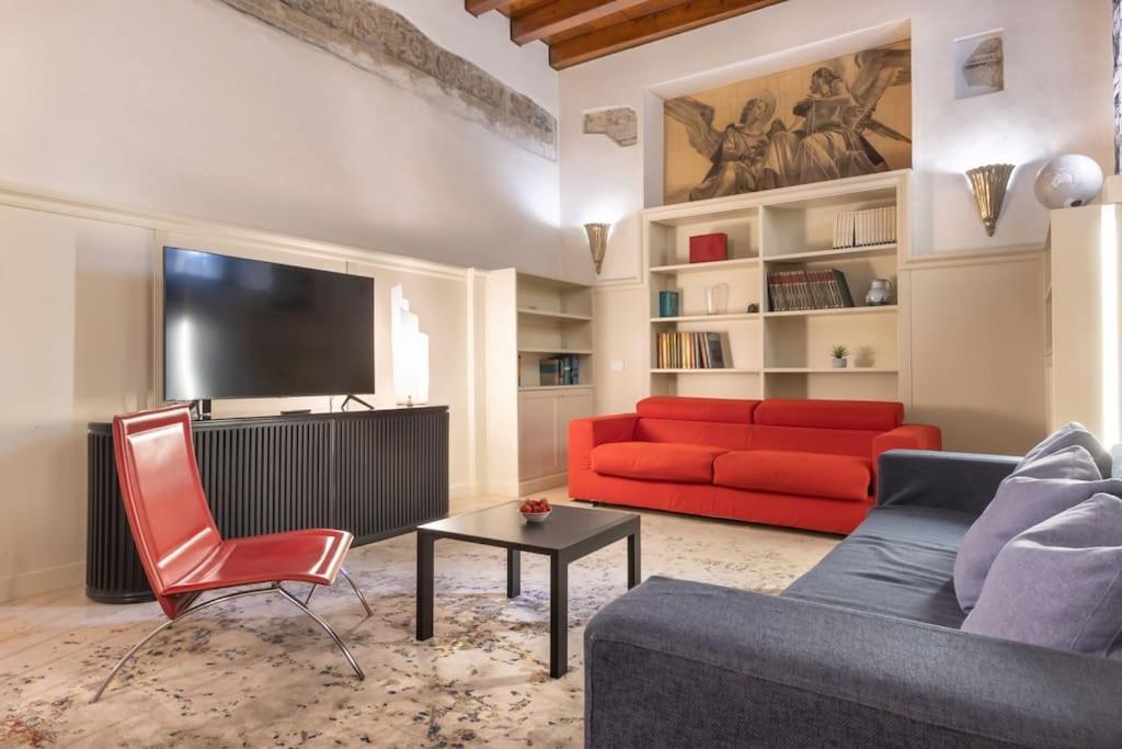 Апартаменты Residenza Angels @Piazzadelleerbe Верона Экстерьер фото